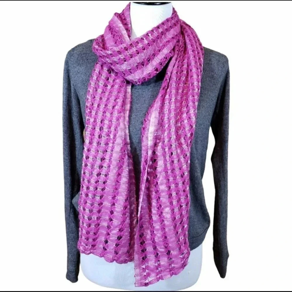 Fushia scarf/wrap‎